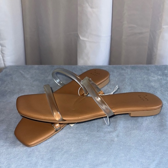 A New Day Women's Tan Sandals - Picture 5 of 6